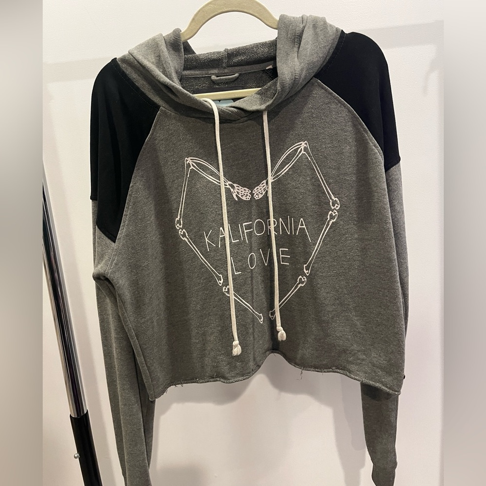 Kendall & Kylie “Kalifornia Love” grey sweatshirt